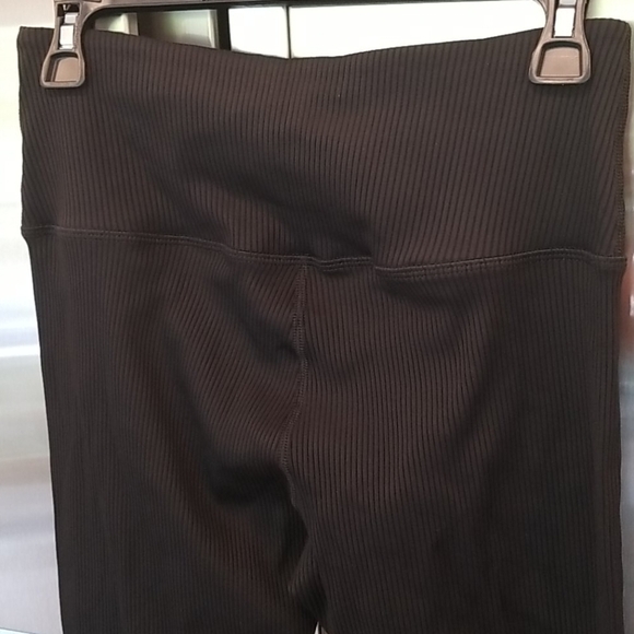 💕CARBON 38💕 Ribbed 7/8 Legging ~ Black - Picture 12 of 13
